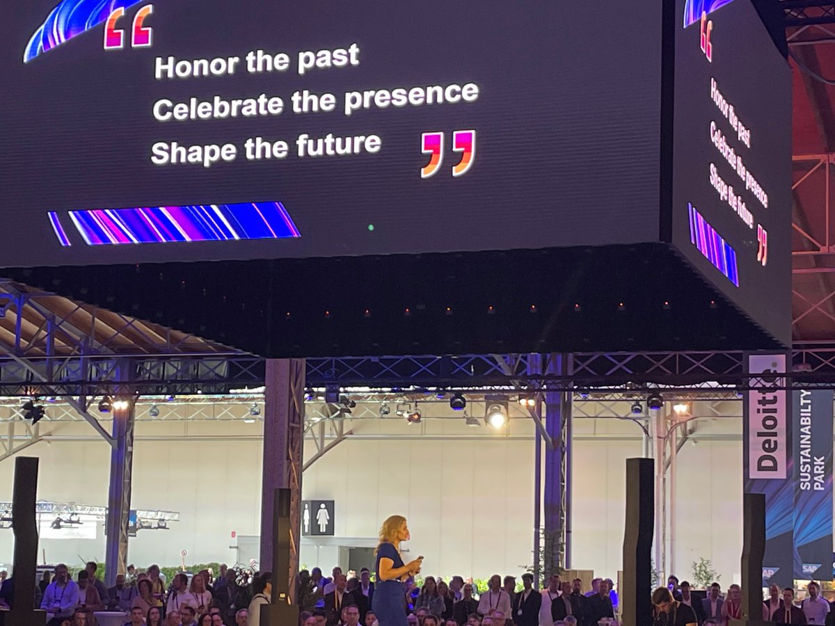 BlackLineDACH's tweet photo. Die #SAPNOW in Wien ist gestartet und wir sind dabei. Wir freuen uns auf einen tollen Tag mit viel Networking und guten Gesprächen #weruntomorrow #sapnowwien #sap #digitaletransformation #accountingtransformation https://t.co/prbMjPKeSL