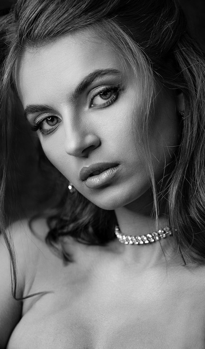 GoncharoffIgor's tweet photo. #bw portrait https://t.co/USLfYUzCRm