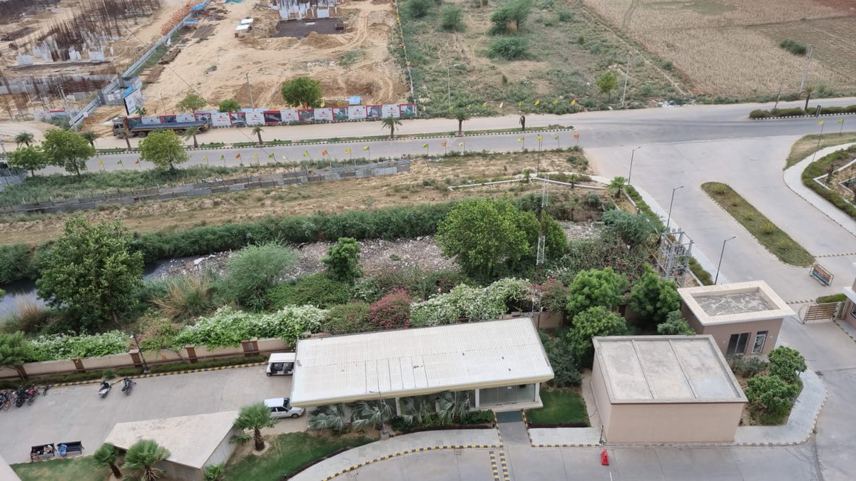 <a href="/OfficialGMDA/">GMDA</a> <a href="/MunCorpGurugram/">MCG</a> <a href="/DC_Gurugram/">DC Gurugram</a>, drain blockage issue was highlighted almost 20 days back and still no action being taken, this shows complete failure of administration.