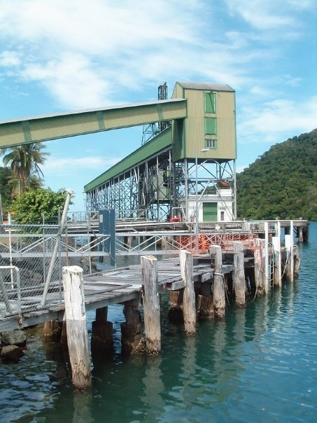 ARealSugarExprt's tweet photo. @GreenPoolComms Mourilyan a key export hub for Australian raw sugar.  A short drive from Mission beach. https://t.co/ucUWVLgQxz