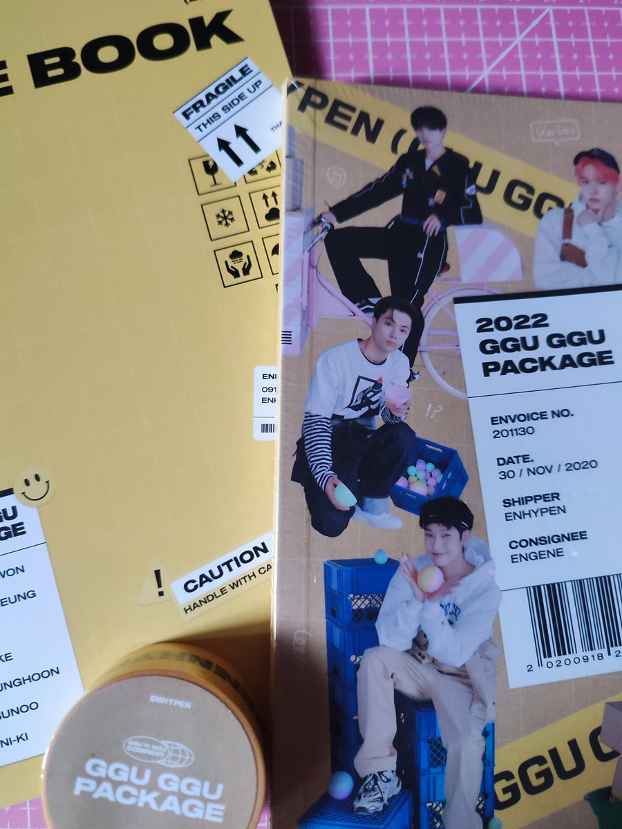 f1yb3rry's tweet photo. #f1yb3rrybudols 

tysm @nozec4rt ✨ thanks sa free delivery! HAHAHAHA more budol to come to us!! https://t.co/21bcPW7jUE