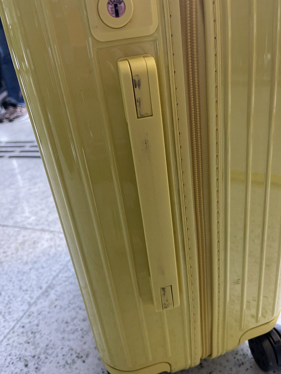 Kim Farrell tweet media