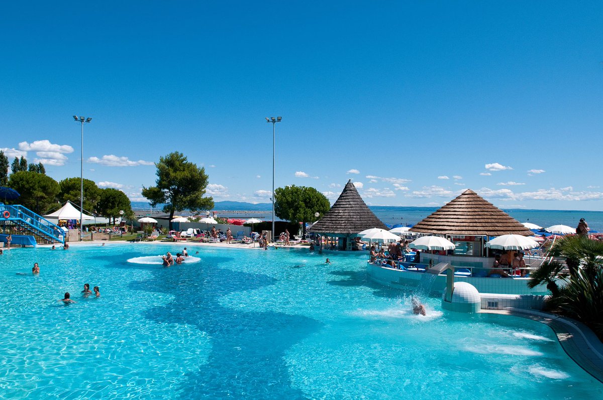 VisitFVG's tweet photo. #Estate in Friuli Venezia Giulia con i #bambini 👧👦?
Ecco alcuni spunti per divertirsi al mare, in montagna e perché no anche in città‼️😉

Buon divertimento con le nostre top fun experiences 👉ℹ️ https://t.co/eMSV8Lp0aQ

#FVGlive #iosonofriuliveneziagiulia #holiday https://t.co/BhraTLY92E