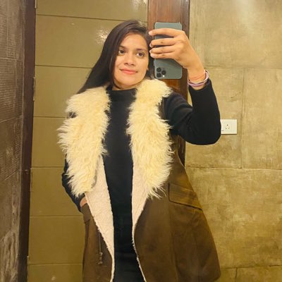 iritubhandari21's tweet photo. #NewProfilePic https://t.co/TraceIeT8j