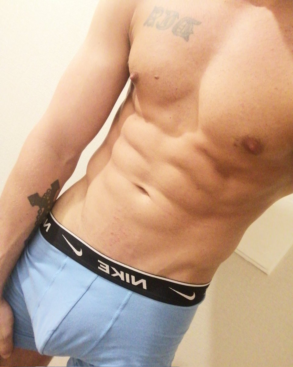 Tommyboy962's tweet photo. Tuesday #RT of you'd join me 😈 https://t.co/Jw0V4avT83
