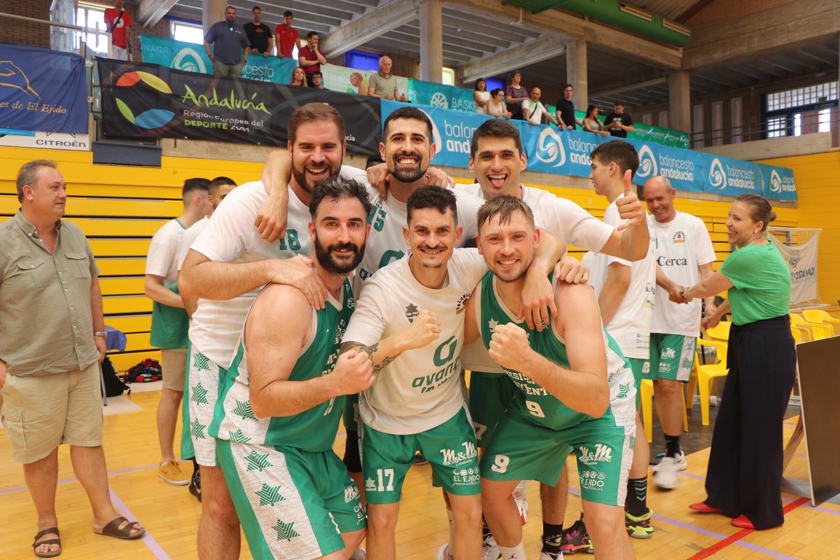 MurgiBaloncesto's tweet photo. Pimientos Syngenta Baloncesto Murgi vuelve a Liga EBA después de 22 años @AlmeriaFAB @FAB_Andaluza https://t.co/mletJkc95r https://t.co/O25p711d9k