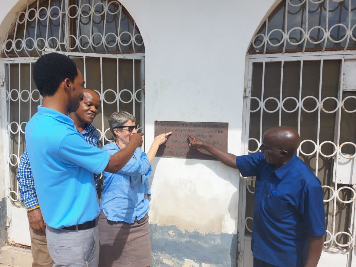 tanna_tz's tweet photo. Bi Anne(consultant)kutoka Norwegian nurses association alitembelea ofisi ya TANNA Makao Makuu Leo Tangi bovu ,Dar es salaam. Hii ni katika kuendelea kuimarisha umoja wa vyama vya kitaaluma Duniani Kote @ummymwalimu @wizara_afyatz https://t.co/68kdVMTXV7