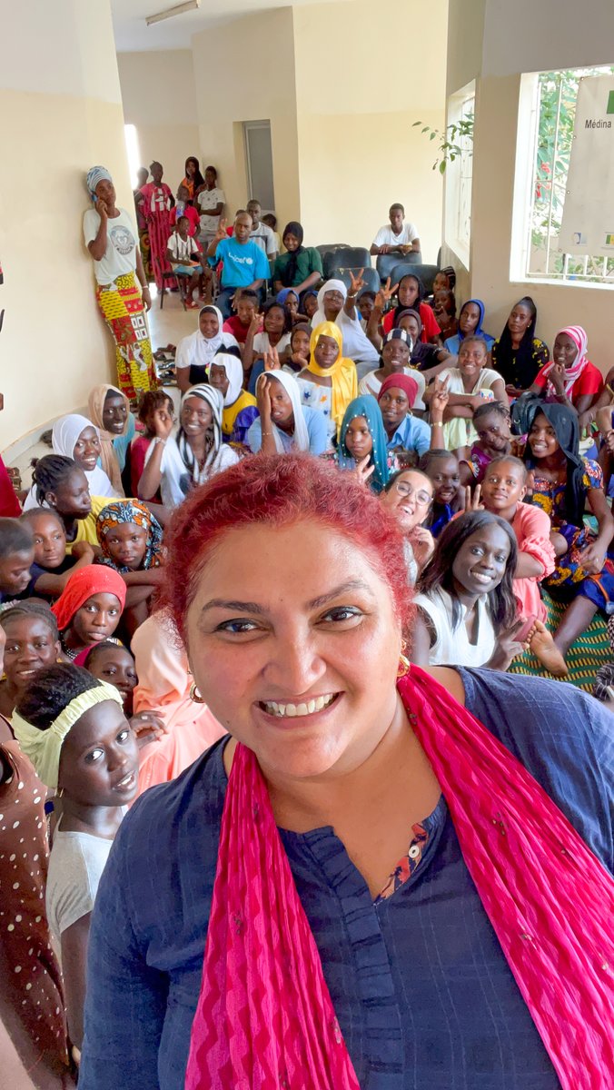 'Un plaisir absolu de rencontrer ces filles inspirantes à #Kolda au Sénégal. Elles sont confiantes, déterminées, courageuses et engagées à apporter des changements positifs au sein de leurs familles et communautés. ' @shreyasi_jha  #kebetu