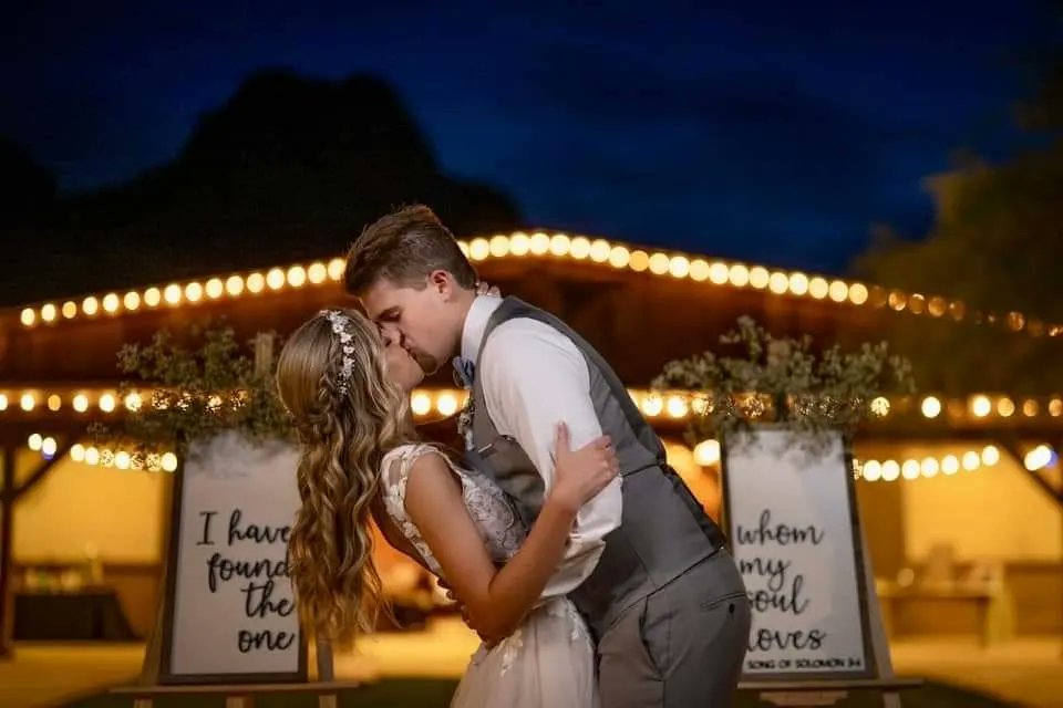 gregmiller_pga's tweet photo. Congratulations to my step son, Kobe and new daughter in law, Isabelle.  Excited for what your future holds Mr. &amp; Mrs. Wixon. https://t.co/ZxHxrTurPp