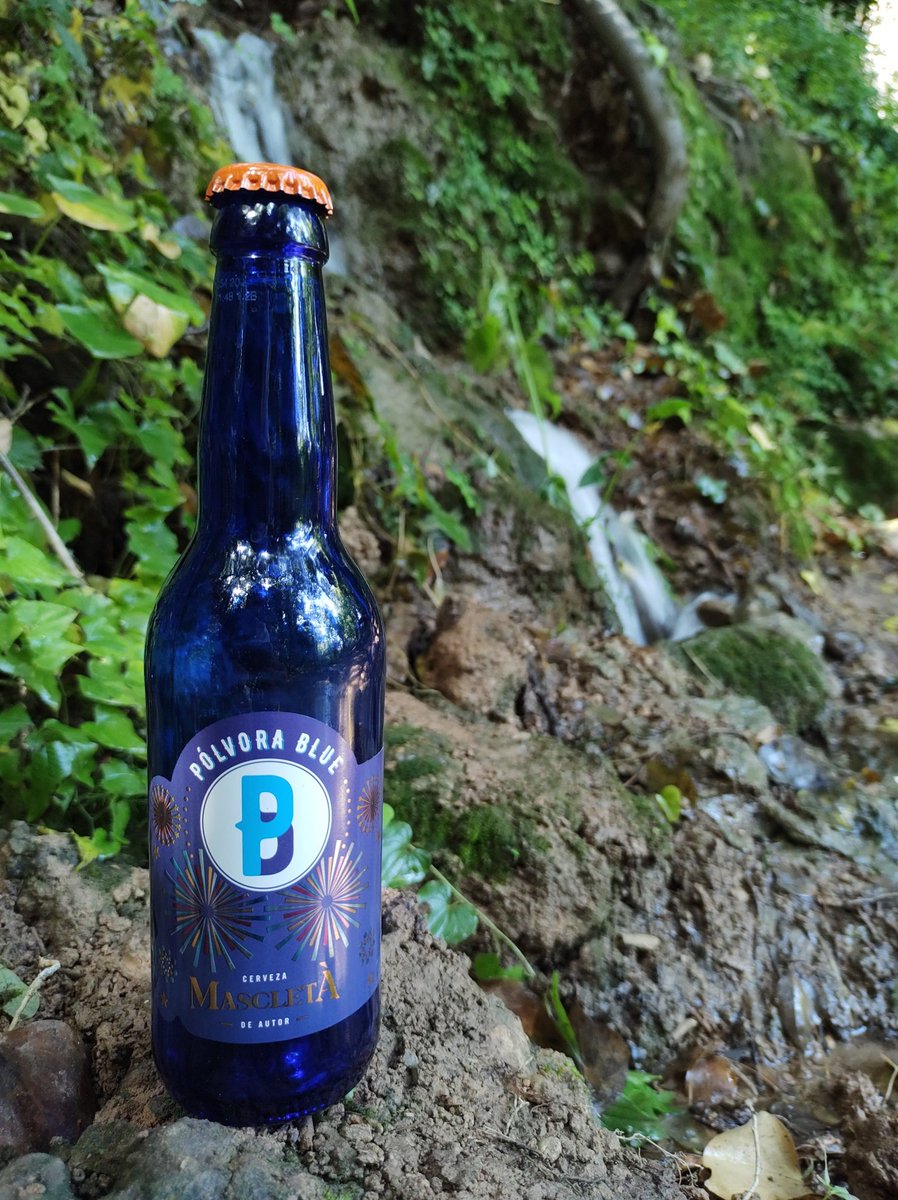 Presentamos a PÓLVORA BLUE, una cerveza artesana creada por @cerveza_mascleta.
Sus maestros cerveceros juegan mucho con los colores y sabores de las fallas.
Tiene las siguientes características:
- IBU: 7
-EBC: 12-14
-Graduación:4'5%

#rutabeer #cervezamascleta #mascletà #ibu #ebc