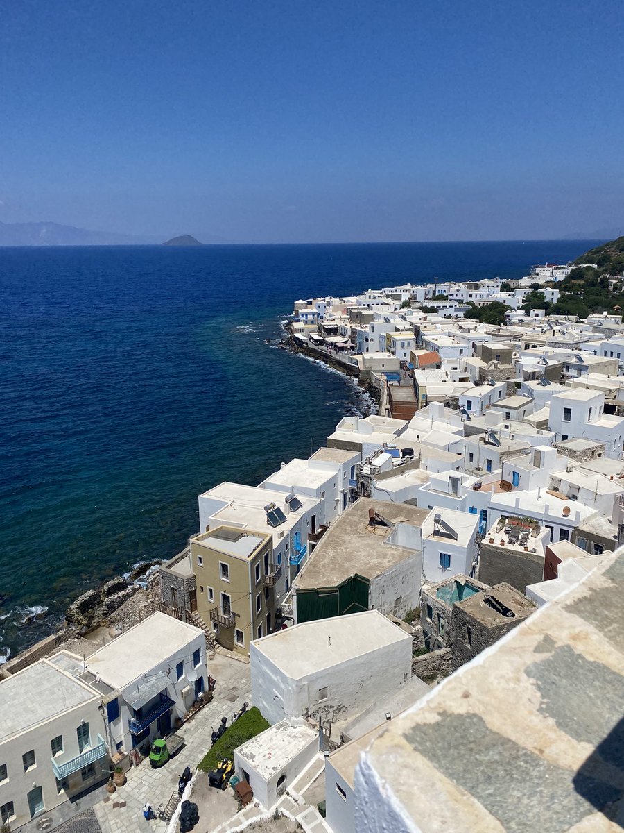 cinnamonpeonies's tweet photo. this is your sign to go to greece this summer https://t.co/8fGP16y0RF