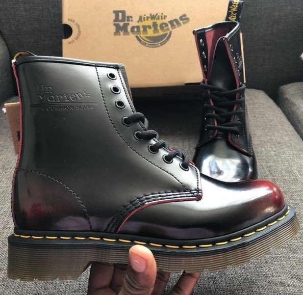 Wonderr_Store's tweet photo. Dr. Martens Available From 
@_wondersstore

- Available from size 3-9
- R2800
- Free delivery nationwide

Orders &amp; Inquiries: 
https://t.co/9scqqiRH6O https://t.co/7uWvJEhQfH
