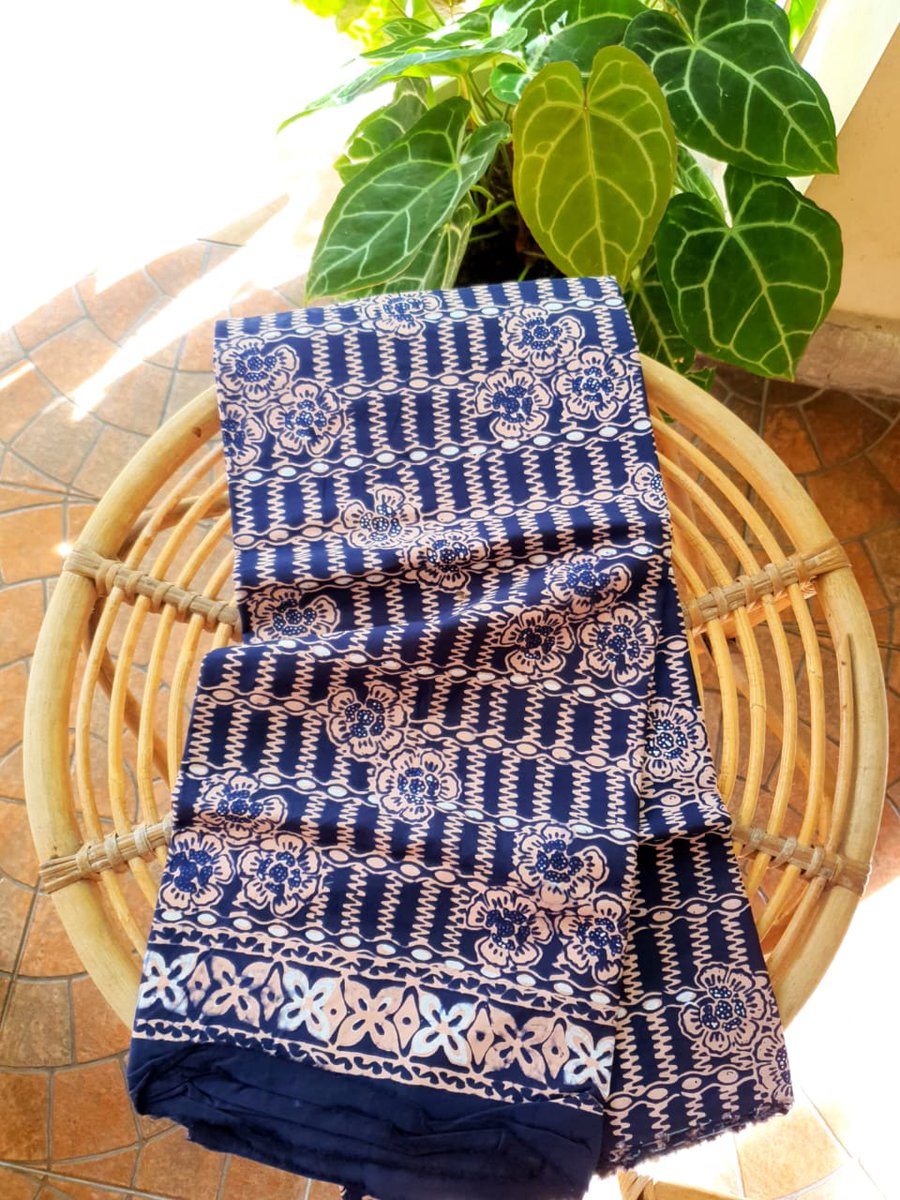 rade_efp's tweet photo. Stok #batik lagi cakepcakep di supplier. Ada juga #capkesik alias #batikcap lalu dicanting lagi. Bahan: katun prima. Ukuran 200x110. Harga 130k-140k.

Tanya dulu boleh kok, yok japri WA https://t.co/KTKBg8bJcN

Bantu share kawans, siapa tau ada mutuals yg berminat 💙 https://t.co/SgWKs5HPpg