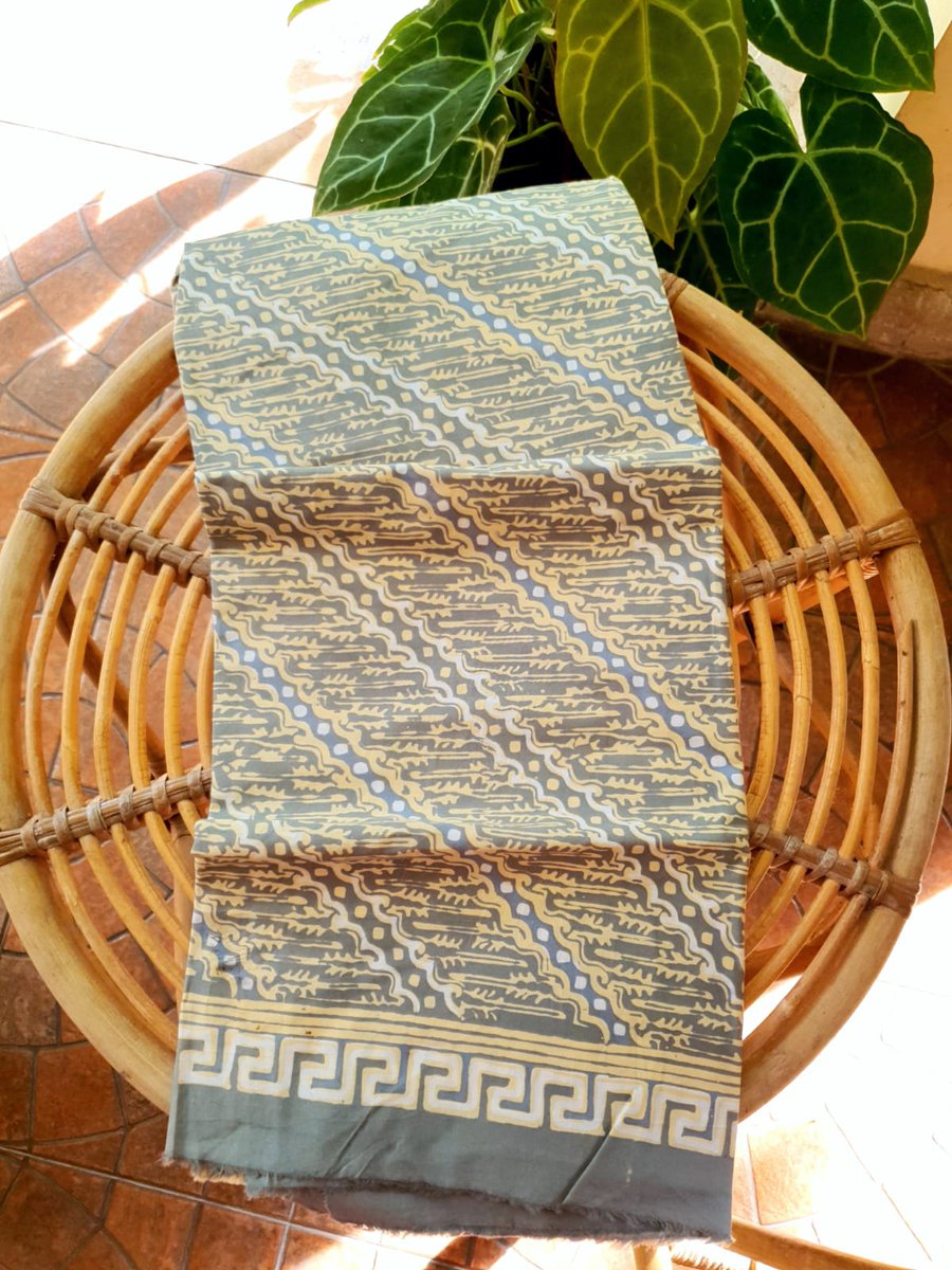 rade_efp's tweet photo. Stok #batik lagi cakepcakep di supplier. Ada juga #capkesik alias #batikcap lalu dicanting lagi. Bahan: katun prima. Ukuran 200x110. Harga 130k-140k.

Tanya dulu boleh kok, yok japri WA https://t.co/KTKBg8bJcN

Bantu share kawans, siapa tau ada mutuals yg berminat 💙 https://t.co/SgWKs5HPpg