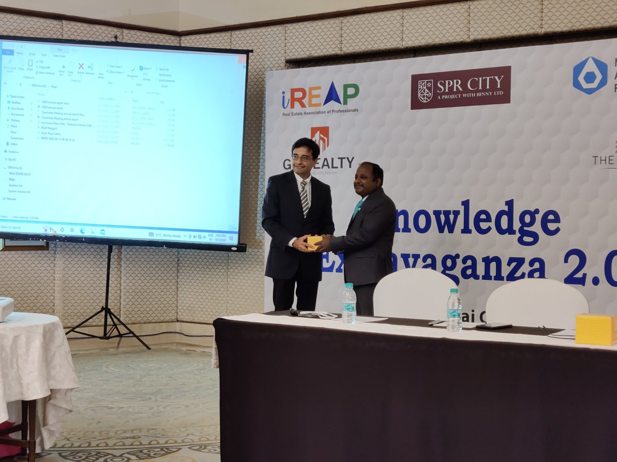iREAP21's tweet image. KNOWLEDGE EXTRAVAGANZA 2.0

Recognising Members who helped Organize, Support and Donate towards the Blood Donation Camp that was organized by iREAP.

#iREAP
#ChennaiRealtors
#RealEstateAgents
#CertifiedAgents