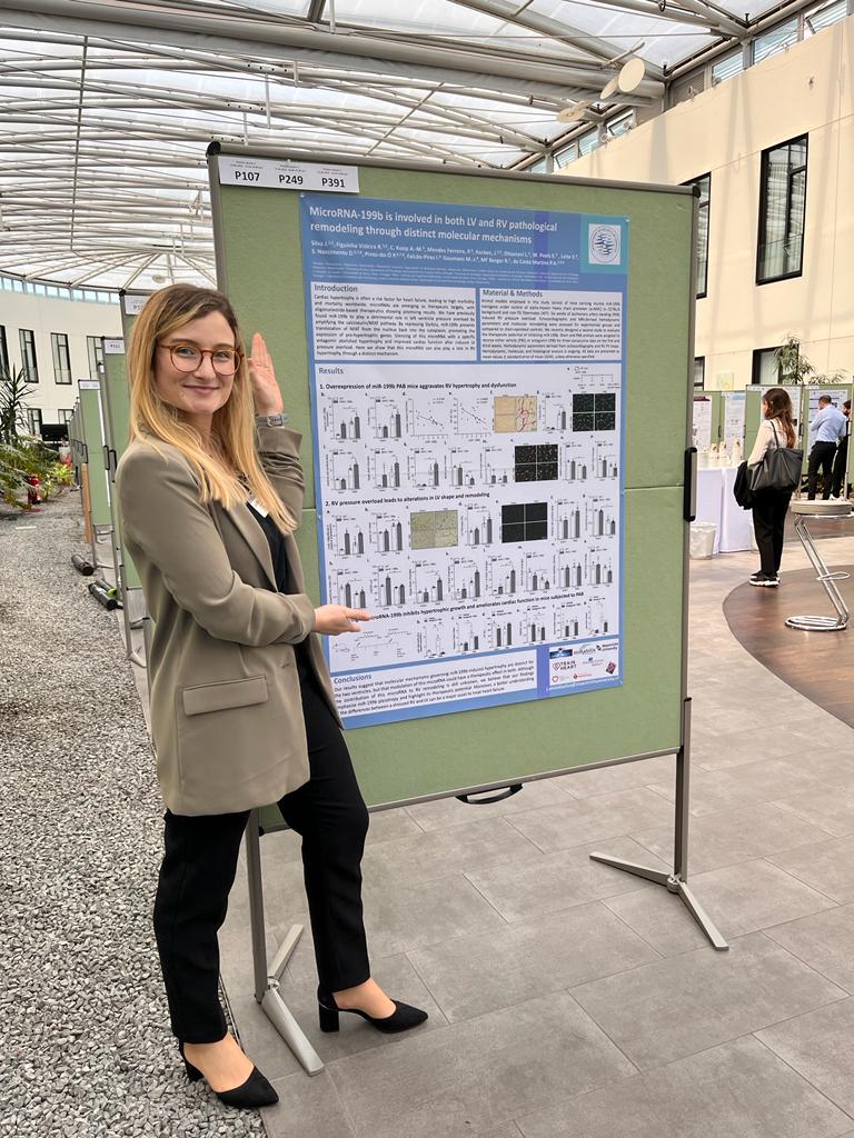 I had a great time yesterday at #ISHR2022 discussing my work with so many brilliant minds 💡 what a privilege!

<a href="/ISHR_ECI/">ISHR International ECI Committee</a> <a href="/ISHR_ES/">ISHR European Section</a>