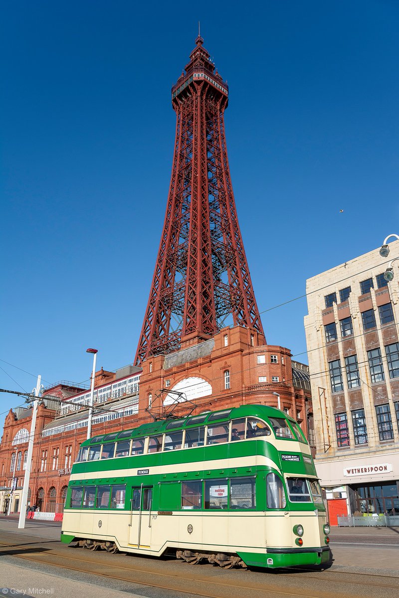 visitfyldecoast's tweet photo. Experience #RealAle and Real #History with @BplHeritageTram new Real Ale Tour
https://t.co/bgi582DccK
#brewroom #westcoastrock #CraftBeer https://t.co/Kw2jckhEek