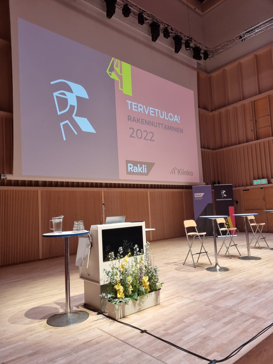 Täällä kaikki valmista #rakennuttaminen2022 huippupäivää varten!! <a href="/RAKLIry/">Rakli ry</a> @KiinkoFI <a href="/tamperetalo/">Tampere-talo</a>