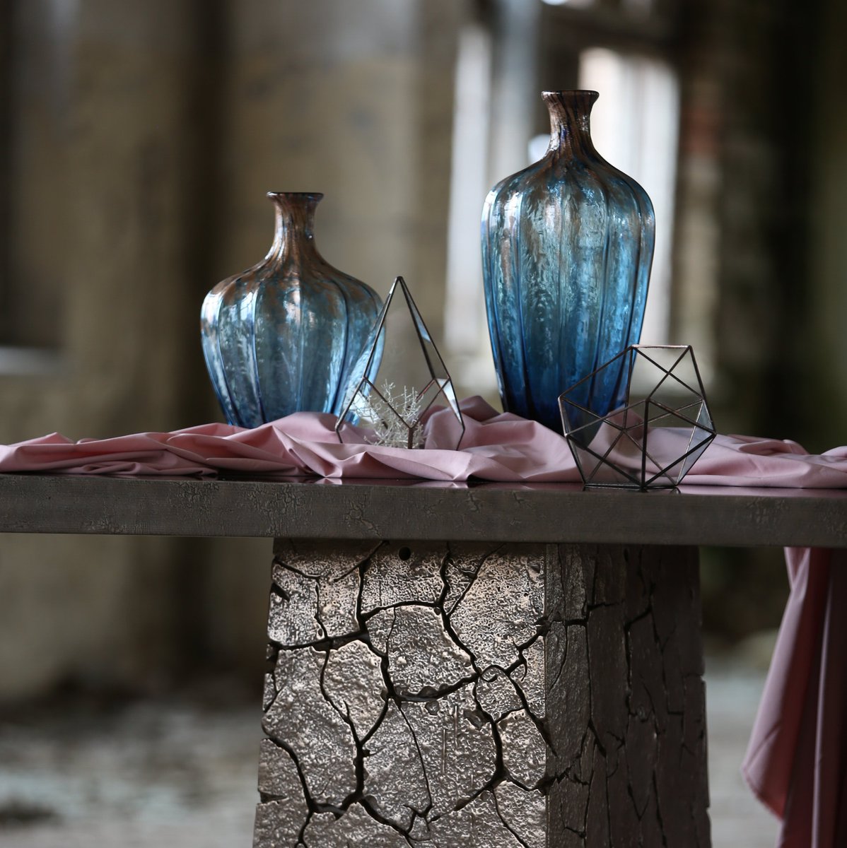 MesmerizeD_it's tweet image. Dining table or executive office desk
The unique design of the &quot;Thalia&quot; tables delivers the height of luxury to our clients.

Visit: mesmerized.it

#diningtable #desktable #desk #officedesk #uniquedesign