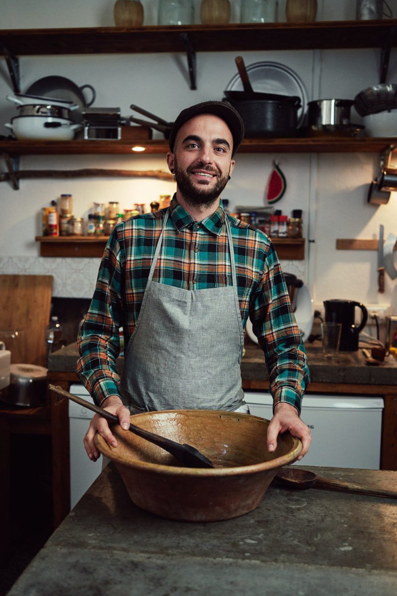 🇮🇹 "MEDSt@rts gave me the opportunity to register Veghu®️ as international trademark, but also to bear the costs for bringing the plants up to standard."

📷 Marcello Contu, founder of Veghu, specialized in the production and sale of 100% vegetable cheese 🧀🌱

#GOMED @ENICBCMed