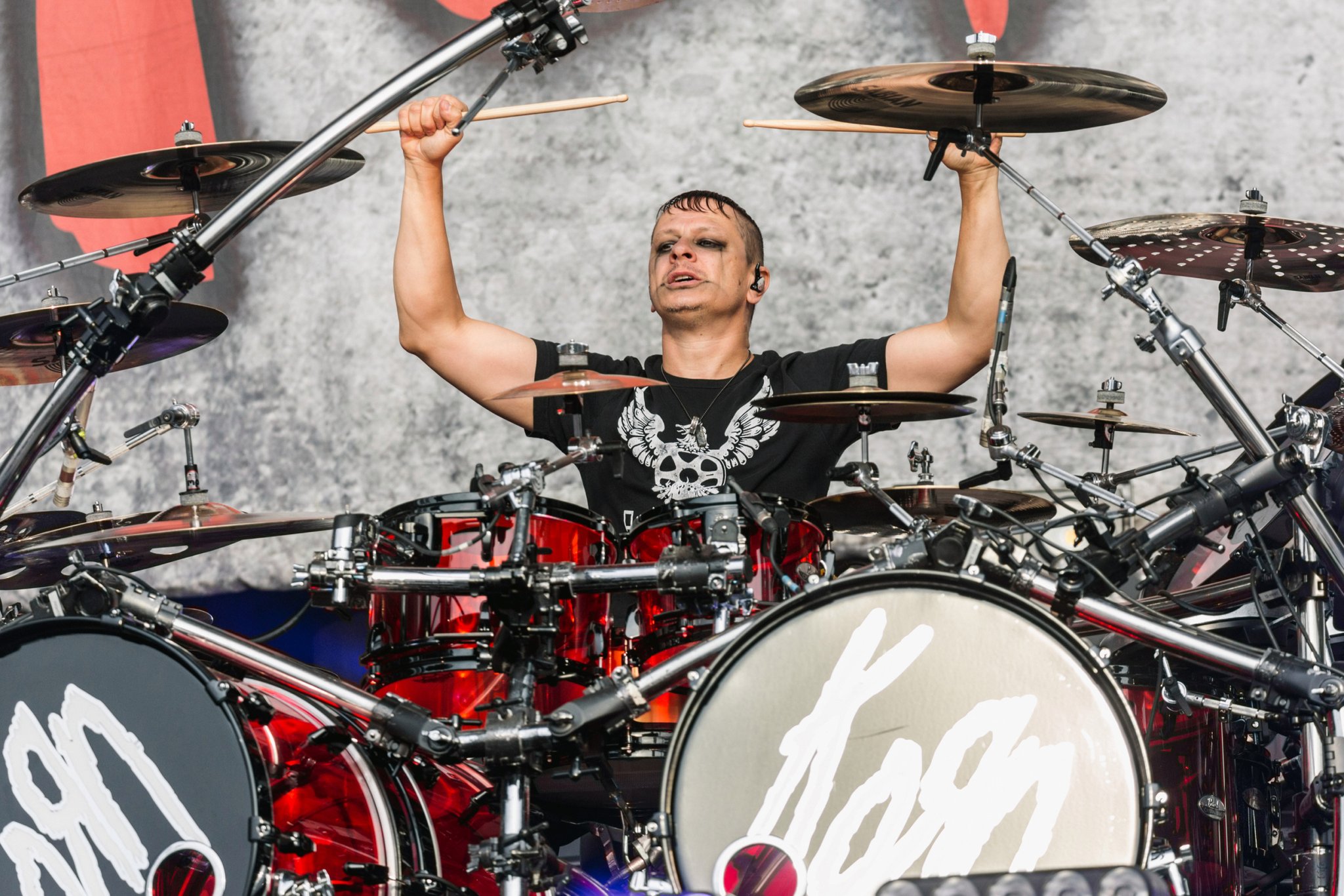 Happy Birthday Ray Luzier.

Korn    
