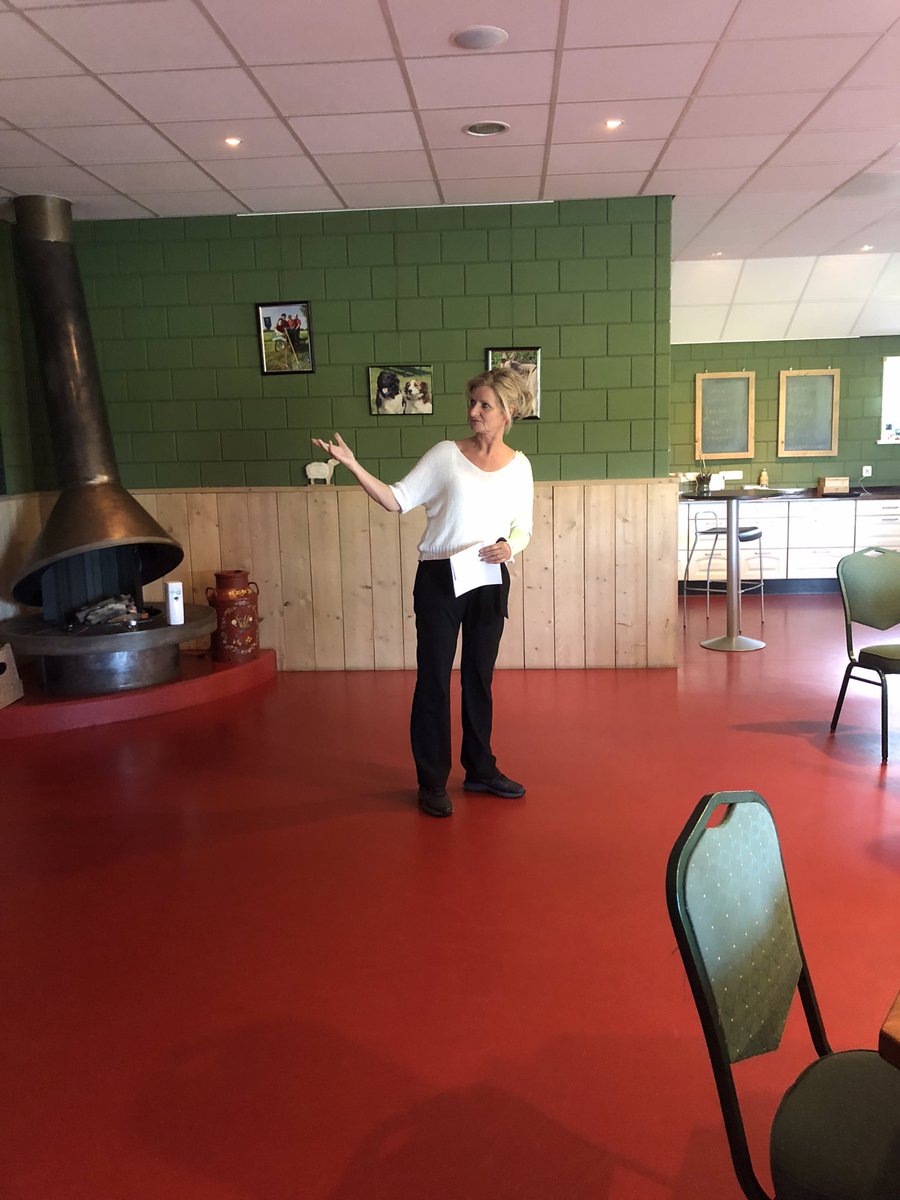 slimsteweg's tweet image. Mooie avond in @DeMelktap @GeesterenGLD_nl 
Met inspirerende presentaties en gesprekken over onze weg (wat worden de beelden van Mirjan Koldeweij prachtig!), over energietransitie (Geef ons maar een BES) en de resultaten van twee studentengroepen (we gaan voor een Omgevingstafel)