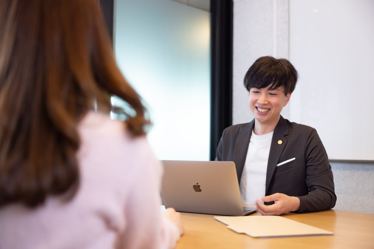 tokyostartuplaw's tweet photo. 先日の説明会を受け、76期の選考をスタートしております。すでに複数の事務所で選考が進んでいる方も🧐
当事務所の面接は3~4回。決してスピーディーではないかもしれませんが、選考ごとに別々の先生とじっくり話せるのが特長。互いが納得できる選考を目指しています🙌
#弁護士 #就活 #UpdateJapan https://t.co/xocDMuuIiN