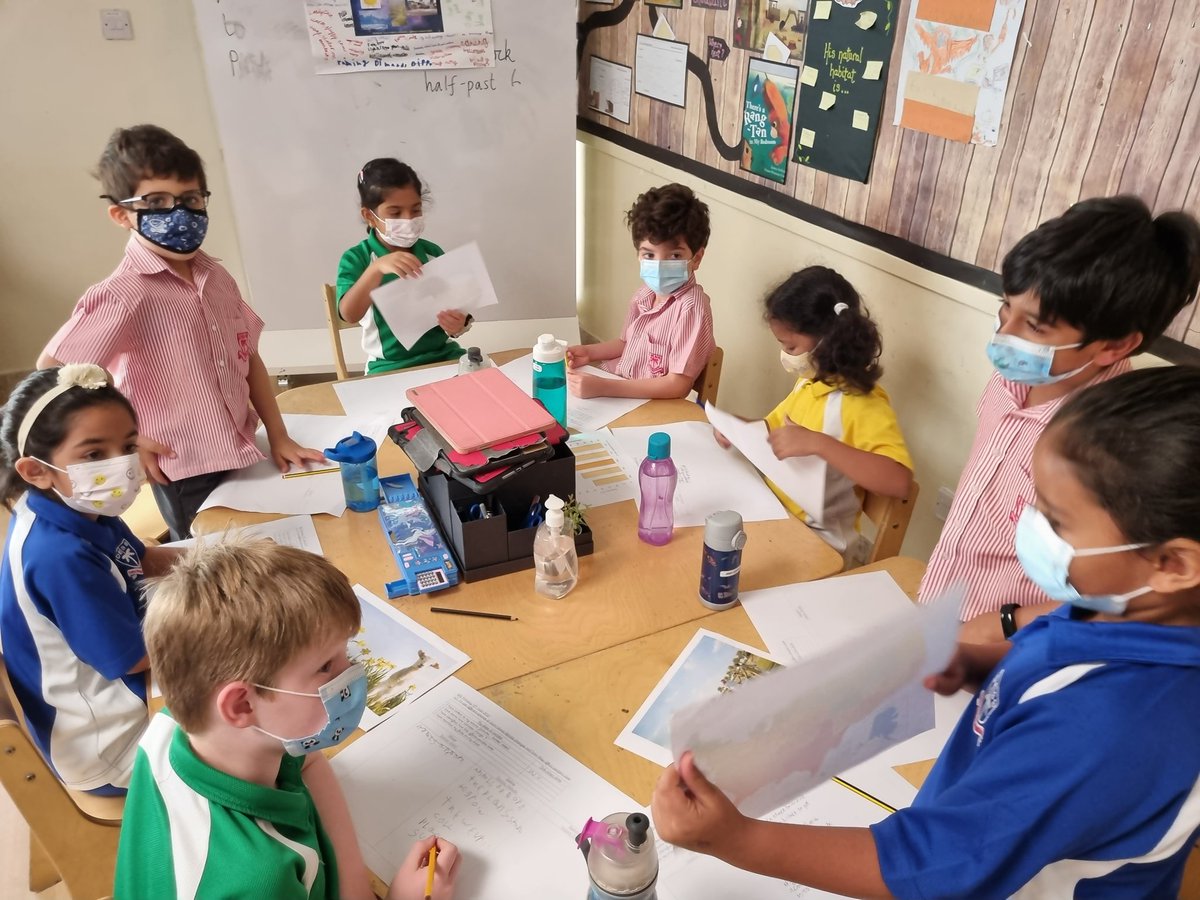 DESSyear2's tweet photo. #DESSYear2Red have been using different sources to research the change in climate throughout the seasons 🍂 ☀️ ❄️ 🌼 @DESSsocials https://t.co/LOwFMYhEuV