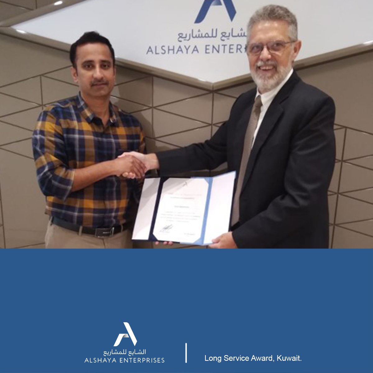 AlshayaEnter's tweet photo. Congratulations to our Colleagues on the "Long Service Certificate" to complete 10 years with Alshaya Enterprises, Kuwait

#Alshayaenterprises #businesssolution #serviceaward #longservice #certificate #10years #Kuwait #congratulations #GCC #workingatAE https://t.co/2IdxKu4SIa