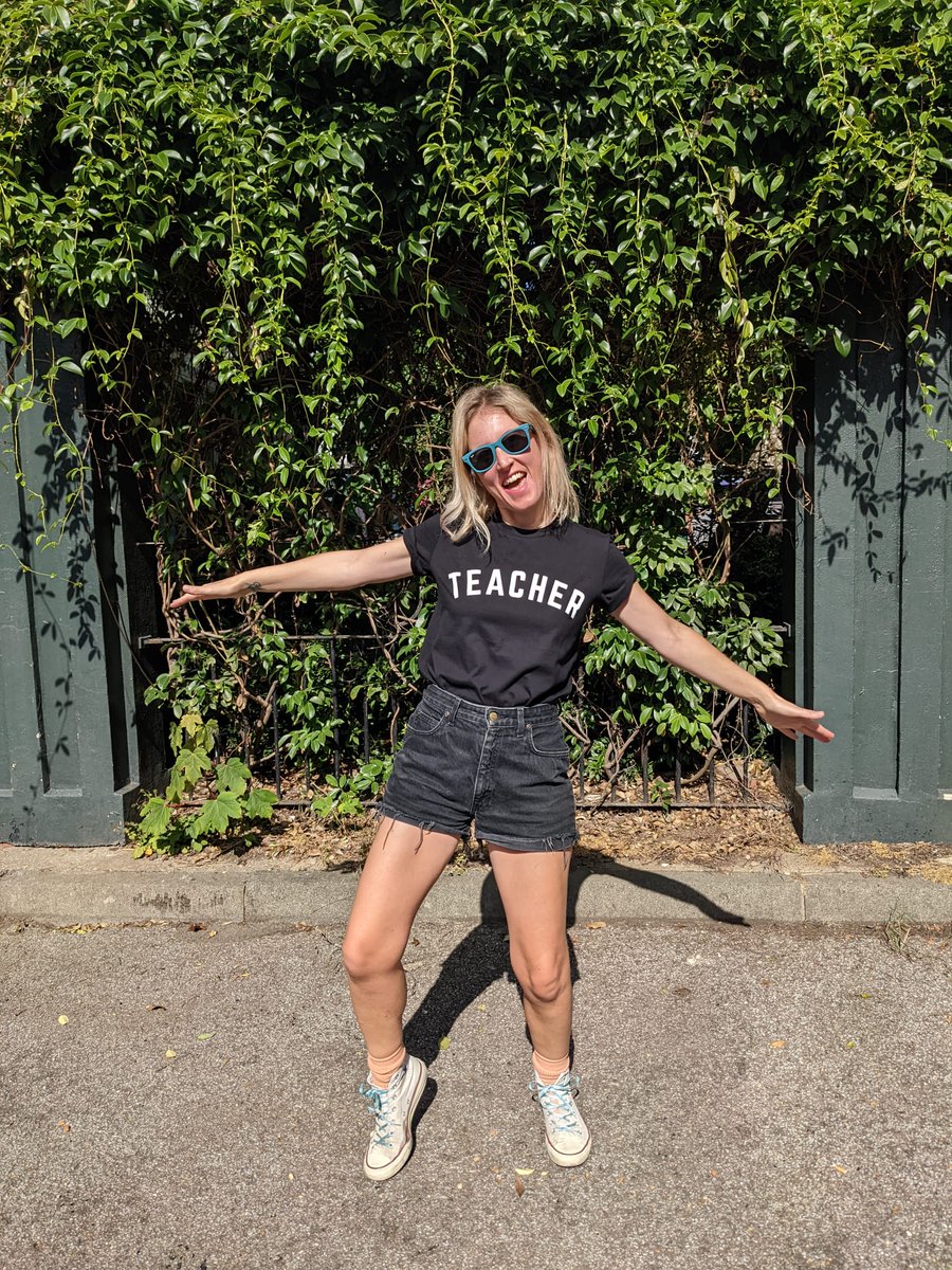 The #TeachappyTees are about being proud to be a #teacher (of any kind!!), or being proud of a teacher. It's a light-hearted celebration of being part of a noble profession. I can't wait to see more teachers in their Tees 😎 👕