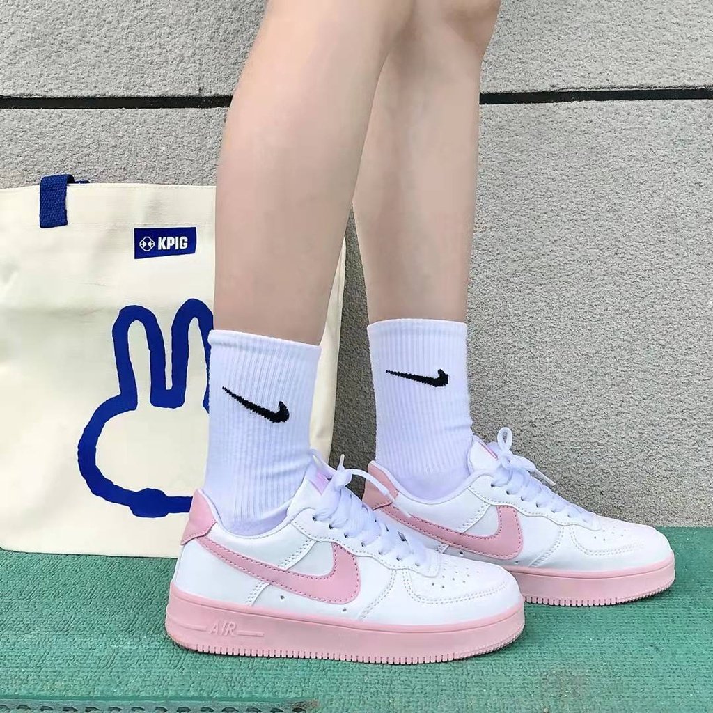 BudolWorthy's tweet photo. Air Force 1 🔥 Check out now !!!

 🛒 1st Photo : https://t.co/lLnti7lC23
 🛒 2nd Photo : https://t.co/iaKrz5uYiC
 🛒 3rd Photo : https://t.co/FLssRTTFsk
 🛒 4th Photo : https://t.co/uksN7vD8Cq https://t.co/Qp72x3C6BK