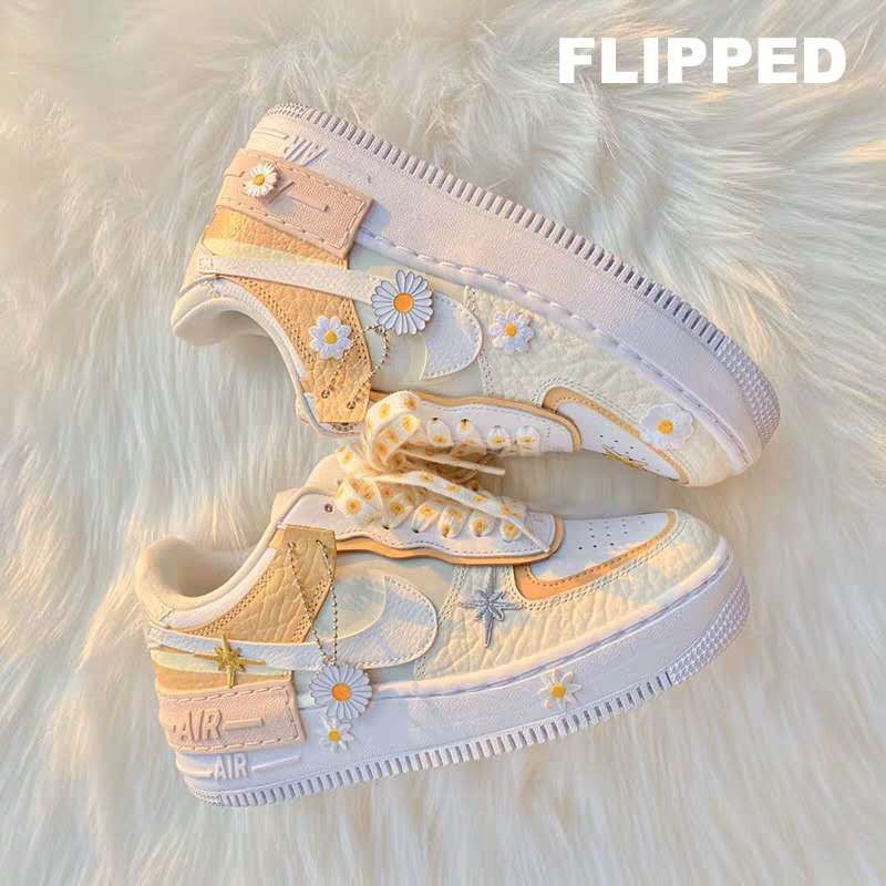 BudolWorthy's tweet photo. Air Force 1 🔥 Check out now !!!

 🛒 1st Photo : https://t.co/lLnti7lC23
 🛒 2nd Photo : https://t.co/iaKrz5uYiC
 🛒 3rd Photo : https://t.co/FLssRTTFsk
 🛒 4th Photo : https://t.co/uksN7vD8Cq https://t.co/Qp72x3C6BK