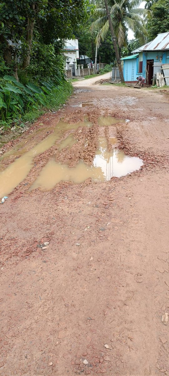 IamSaktipada's tweet photo. @dm_sepahijala
Hi madam, 
Road from Jangalia to Dhakarbari are not in good position, that children, older people, bike and car go through with that, any time accident will happen, Kindly do something https://t.co/AcXfIFpZqt