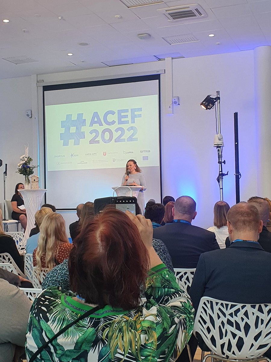 annipenna's tweet photo. Teollisen kiertotalouden konferenssi Kemissä, eli alueella, jossa sijaitsee paljon teollisuutta pienellä alueella. Ja uutta suomalaisen kiertotalouden malliesimerkkiä rakennetaan tänne meidän biotuotetehtaan myötä. #ACEF2022 #kiertotalous #biotuotetehdas #Kemi #MeriLappi https://t.co/19Wd2G3QxI