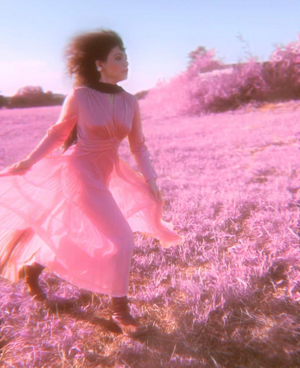 bluejeandergi's tweet photo. #katebush https://t.co/oRLAYaeoql