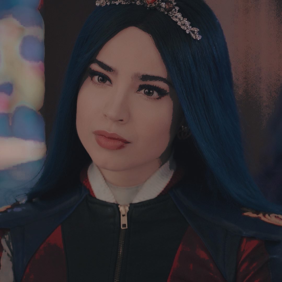 New layout thanks to the amazing <a href="/BlaydesEditing/">Visit The Blayde!</a> make sure you order from them best layout maker i know