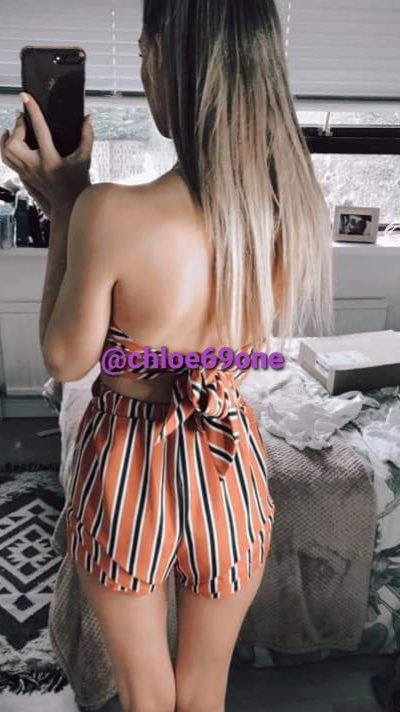 Chloe69one's tweet photo. Morning boys #cocktribute #wanktribute #cumtribute #wank #teengirl #teenslut #teen #youngslut #Younggirl #Blonde #Blondehair #Blondeslut #PoshTotty #longlegs #heels #highheels #morning #Hi #hello #slut https://t.co/ZWqqyEBMBG