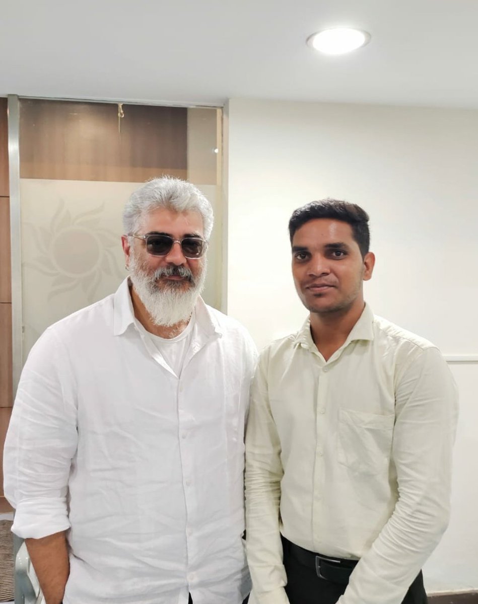 ManobalaV's tweet photo. A dashing #AjithKumar.

#AK61 https://t.co/UacDWfj80l