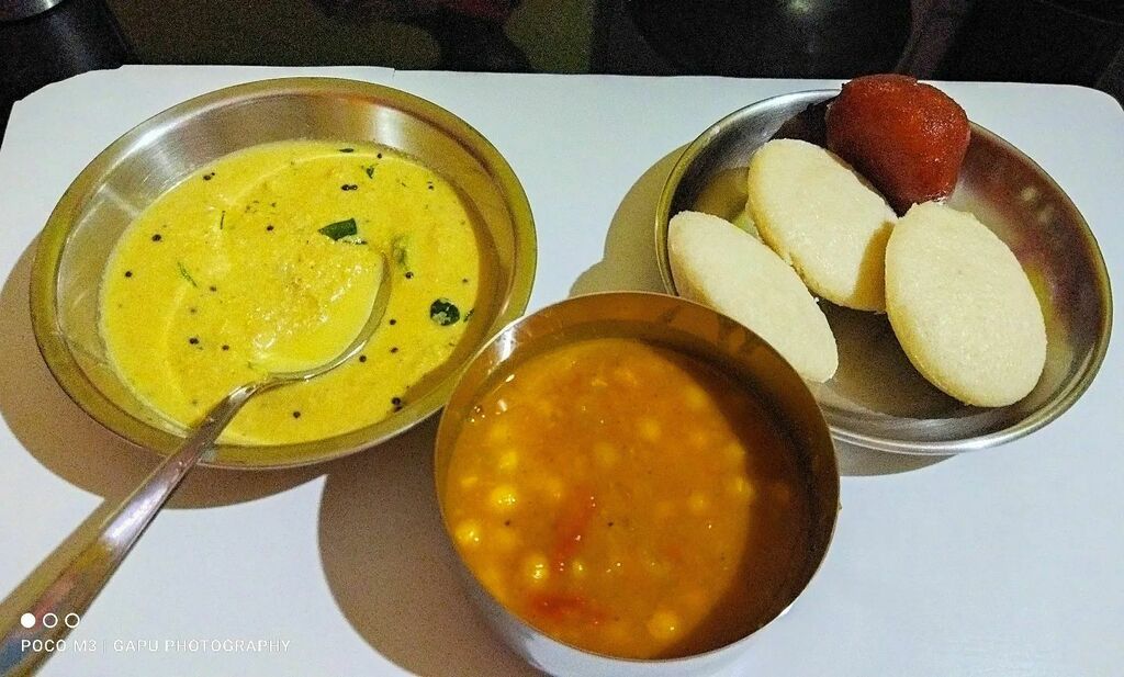 Best wishes on #RajaParba.
Eat delicious #Idli with some #Ghuguni and #Chutney.

#foodieodia #OdiaFood #OeiaCuisine #feedfeed #nomnom24x7  #foodiesofbhubaneswar #Chhenchada  #northindianfood #Foodgraphy  #mumbaifoodie #instafoodie #foodiesofindia #platinggoals #breakfast #go…