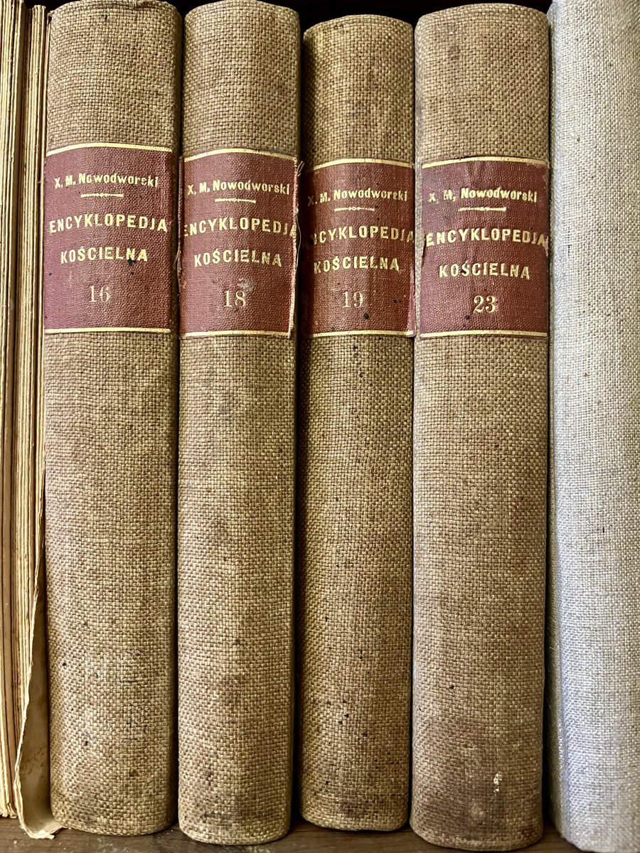 pasjonisci_cp's tweet photo. 130 lat temu (1892 r.) ukazała się niezwykle cenna Encyklopedia Katolicka, której autorem jest ks. Michał Nowodworski. Warto zobaczyć, jak opisuje on pasjonistów, którzy do Polski przybędą dopiero 31 lat później...
#pasjoniści #zakon #encyklopedia https://t.co/eCGPEYqRec
