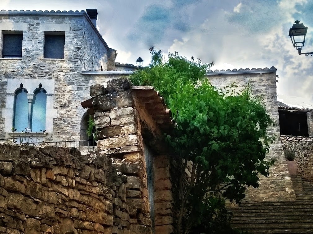 Turisme_Segarra's tweet photo. Durant el dia cau foc 🥵, però, cap al tard, tot passejant per Alta-riba ens arriba la fresca 😃
#Segarrejant #laSegarra #Segarra #Estaràs #Altariba
📸 @MariajosepJove 
@aralleida @catexperience @Alta_riba https://t.co/SitA7u8Sok