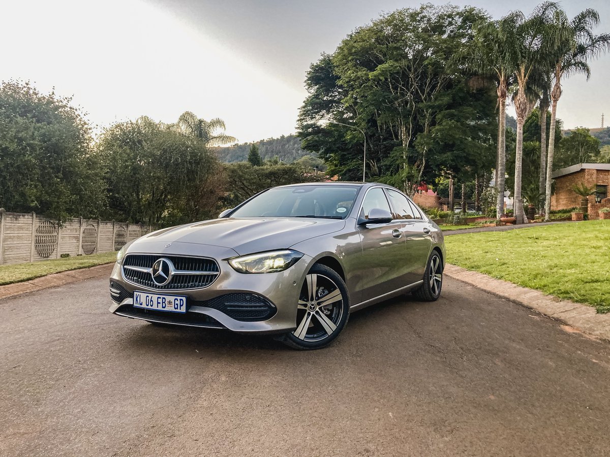 khuleonwheels's tweet photo. This week we are joined by the new Mercedes Benz C-Class affectionately known as the “baby S-Class”. The tag is justified by the adopted similarities outside and inside. Upfront, the sedan gets a new light design and large grille....
 #TheNewCClass #OutofAfricaForTheWorld https://t.co/fo3Jpla5Zr