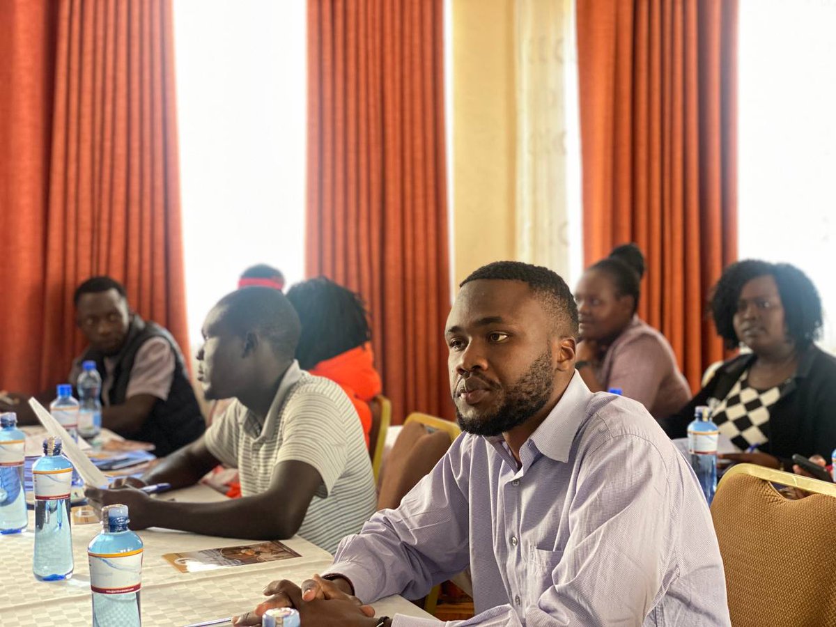 GreenArmyKenya's tweet photo. In the spirit of promoting youth participation in the electoral process.

@IEBCKenya with support from @UNDPKenya is raising awareness of electoral processes &amp; building electoral knowledge amongst young people &amp; increasing their participation in the #GE2022.

#MappingKenyaGreen https://t.co/QFZmwLEqDj