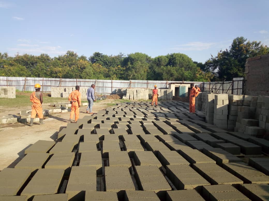 ACP-EU Development Minerals Programme (@developmentmin) on Twitter photo Introducing the inventor of geopolymer cement that is transforming Uganda's housing sector, <a href="/ApolloBuregyeya/">Buregyeya Apollo</a>. Join us at #EDD2022 and listen to his story, if you are already registered!#climate
Agora session-Green and Just Energy Transitions
📅 22 June 2022
⏱️10:30 am - 10:50 am Introducing the inventor of geopolymer cement that is transforming Uganda's housing sector, <a href="/ApolloBuregyeya/">Buregyeya Apollo</a>. Join us at #EDD2022 and listen to his story, if you are already registered!#climate
Agora session-Green and Just Energy Transitions
📅 22 June 2022
⏱️10:30 am - 10:50 am