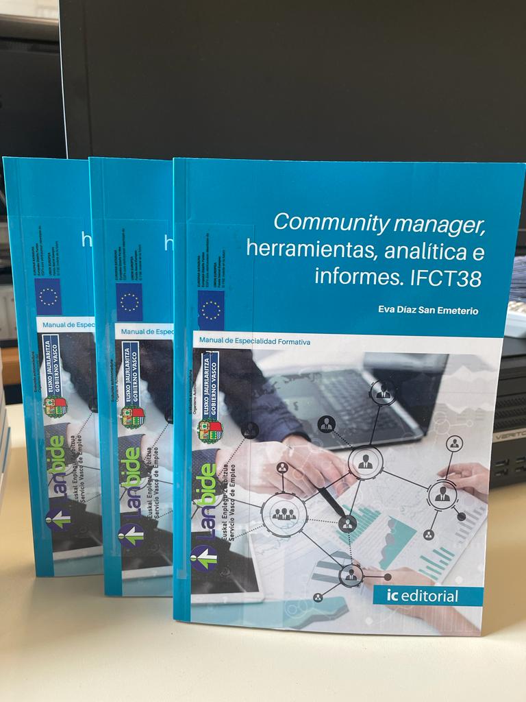 ConMasMarketing's tweet photo. Curso de Community Manager @nazaretzentroa 2022. Usando el  libro correspondiente a la especialidad de @ICEDITORIAL realizado por la #profesional @Donostiahoy
#marketingdigital 
#evadiaz #iceditorial
#CommunityManager https://t.co/bXkfwWgo6w