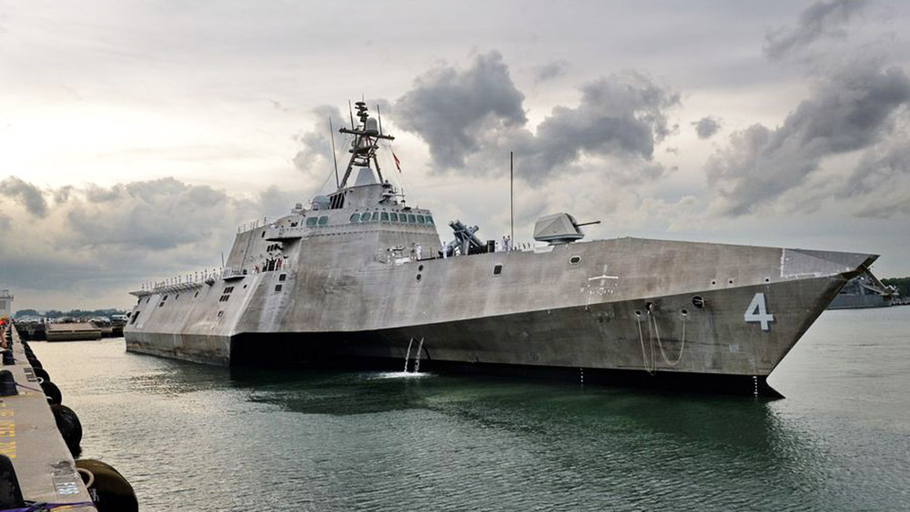 NavyLookout's tweet photo. 6 of the 13 ๐บ๐ธIndependence class Littoral Combat Ships found to have severe structural cracks.
Limited to 15 knots and avoiding bad weather! #Clusterfudge
https://t.co/CNdW9djtb1 https://t.co/OsNIYBAXAu