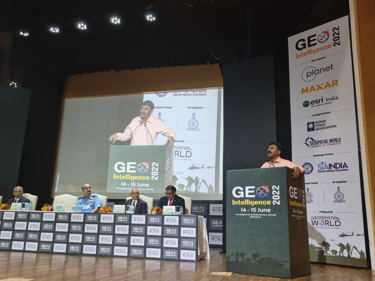 DRDO_India's tweet photo. #DRDOUpdates | Dr G Satheesh Reddy, Chairman DRDO delivered inaugural address at #GeoIntelligence2022. He highlighted the significant developments & role of geospatial technologies for national security. Air Chief Marshal VR Chaudhari, CAS & other dignitaries shared key insights. https://t.co/O2tUCmJlVQ