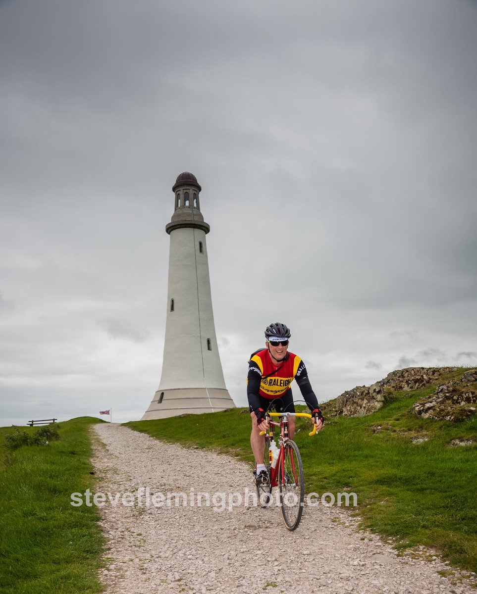 SteveFlemingM9's tweet photo. The challenge of riding the Hoad gravel track, @SportiveLakes Veloretro #gravelcyclingshots #gravelcycles #gravelride #vintagecycling #veloretro #hoadmonument #ulverston https://t.co/GHHBdwEVA8