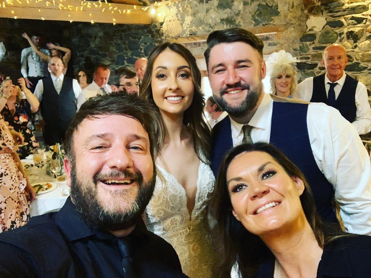 Waitersurprise's tweet photo. So many weddings so many surprises #waitersurprise #singingwaiters #weddingvibes #wedding https://t.co/361oGDtpvB