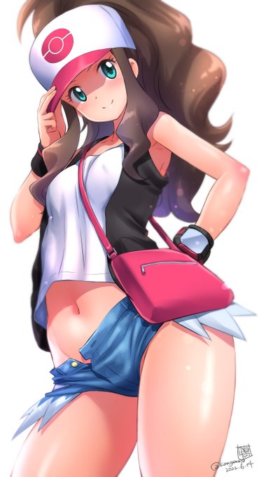 腋チラ。臍チラ。(*'︶`*) 